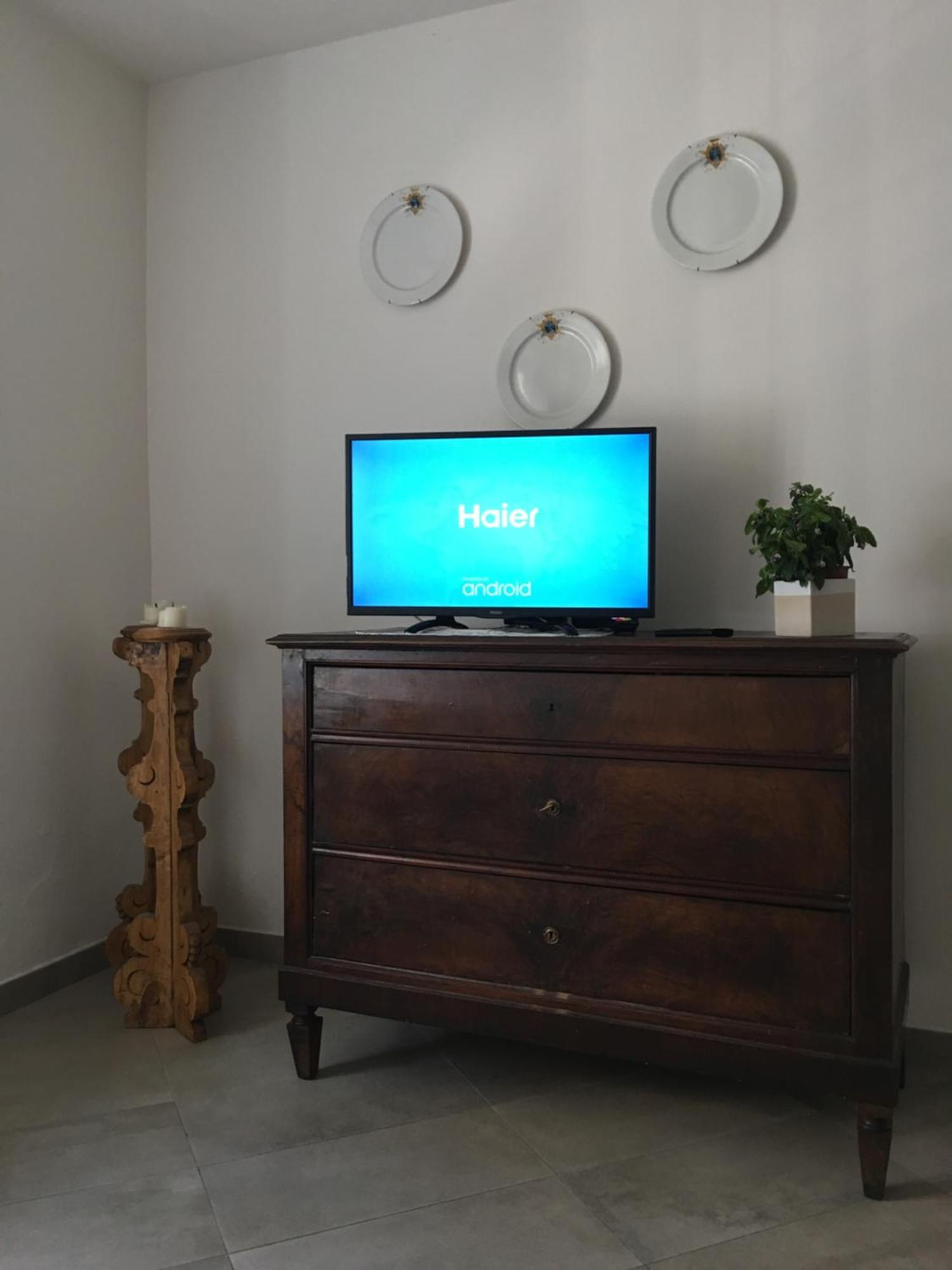 Il Tenore D'Oro Centralissimo Apartment Parma Luaran gambar