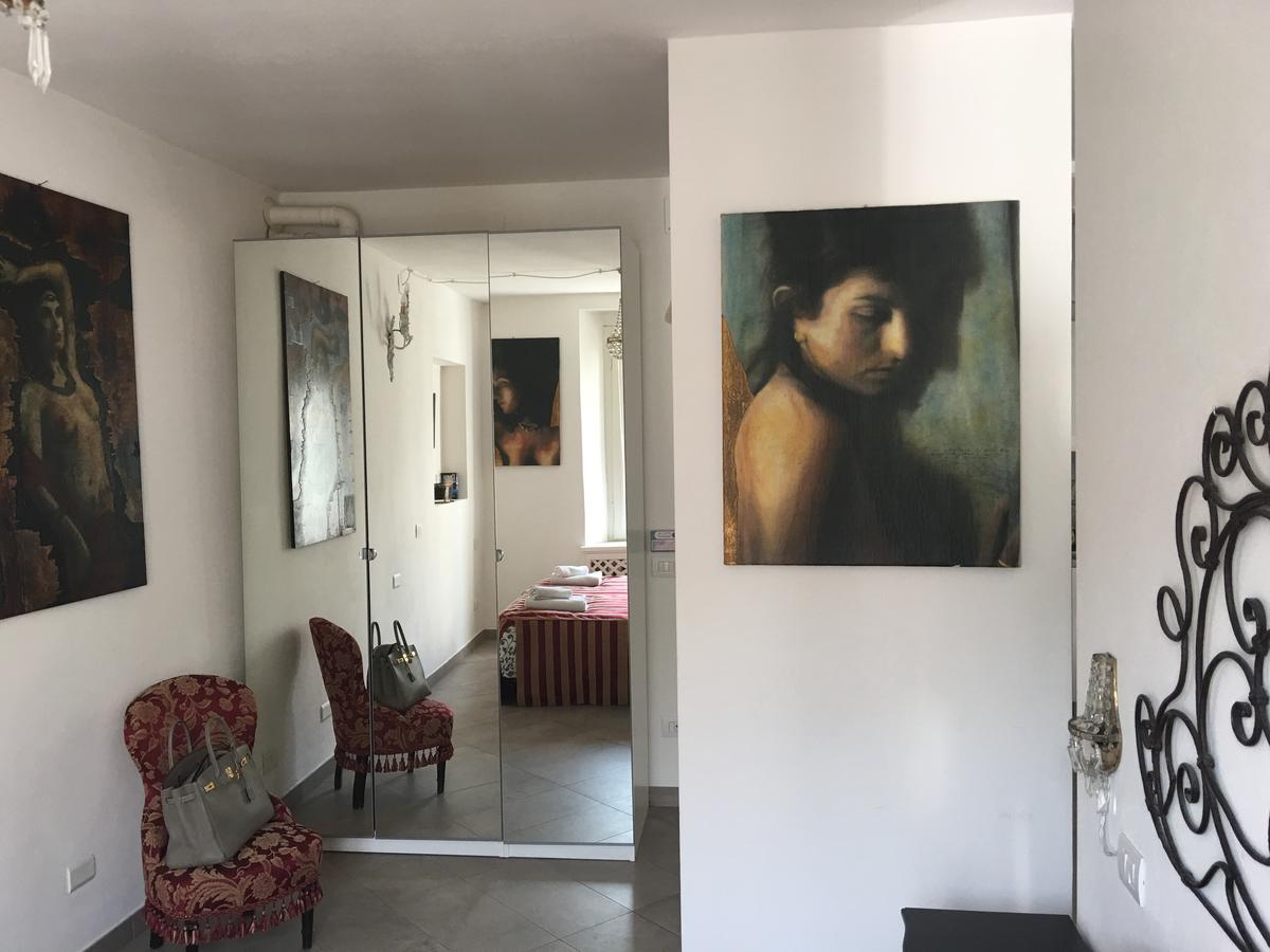 Il Tenore D'Oro Centralissimo Apartment Parma Luaran gambar